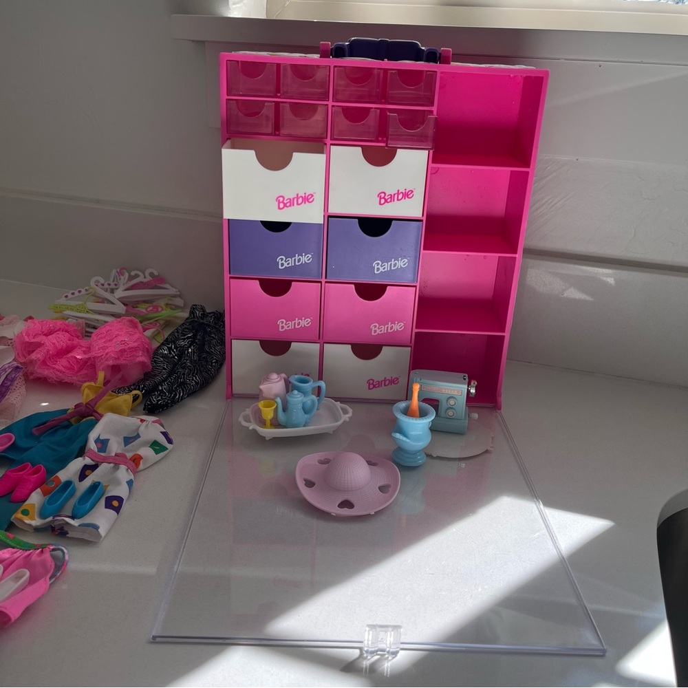 Huge Lot Vintage Barbie Closet Organizer Travel Case, Clothing Shoes Accessories - Picture 8 of 11